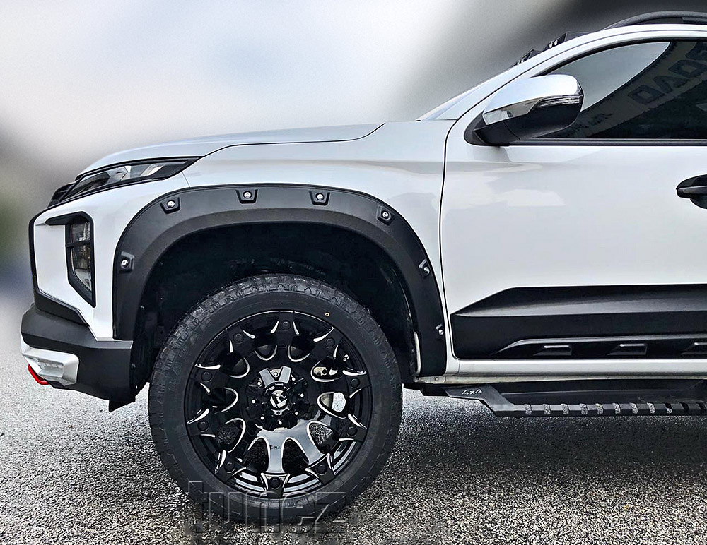 MTLM19 Mitsubishi Triton L200 5th Generation Gen Post-facelift Facelift Year 2019 2020 2021 MR Chassis GLX+ GLX-R GLS GSR Barbarian Warrior X Matte Matt Black Front Fog Head Lamp Light Lights Cover Frame Mask 3M For Car Truck Headlamp Aftermarket Pair Australia UK European USA tunez